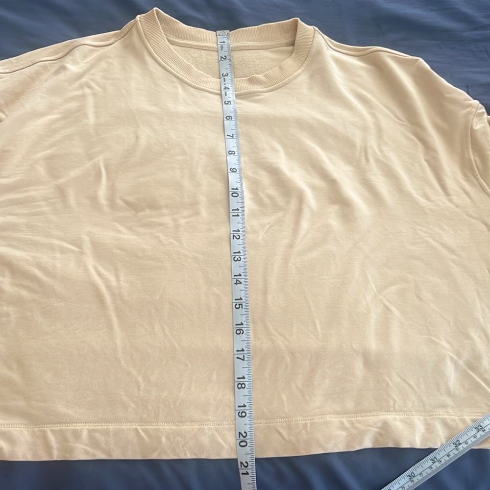 🍋 LIKE NEW Lululemon Modal Fleece Pullover in Prosecco - Sz 10 (?) - Picture 11 of 12